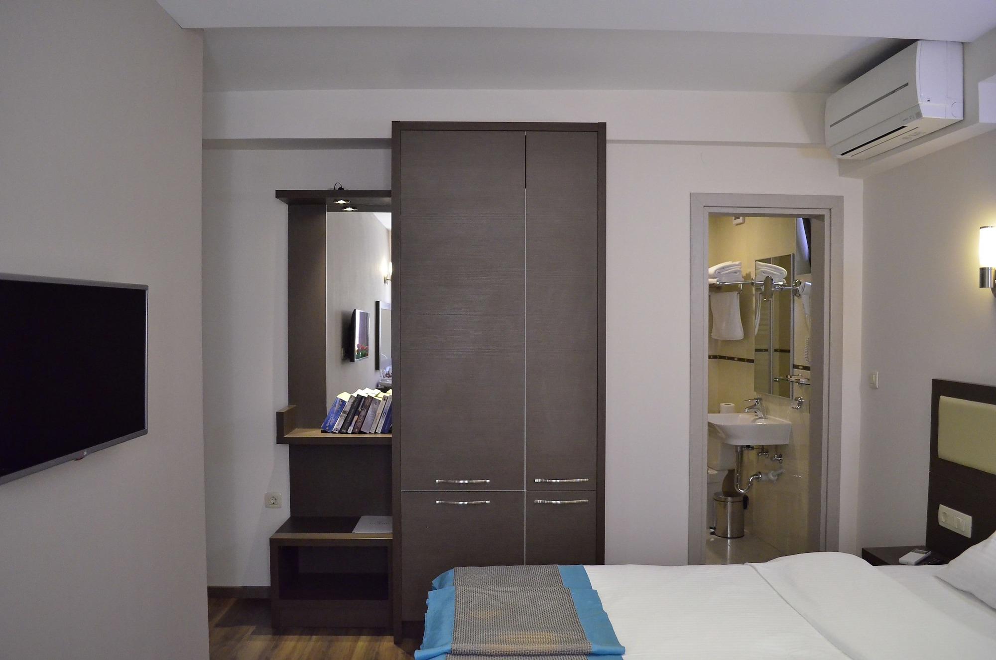 Hotel Vlaho Skopje Extérieur photo