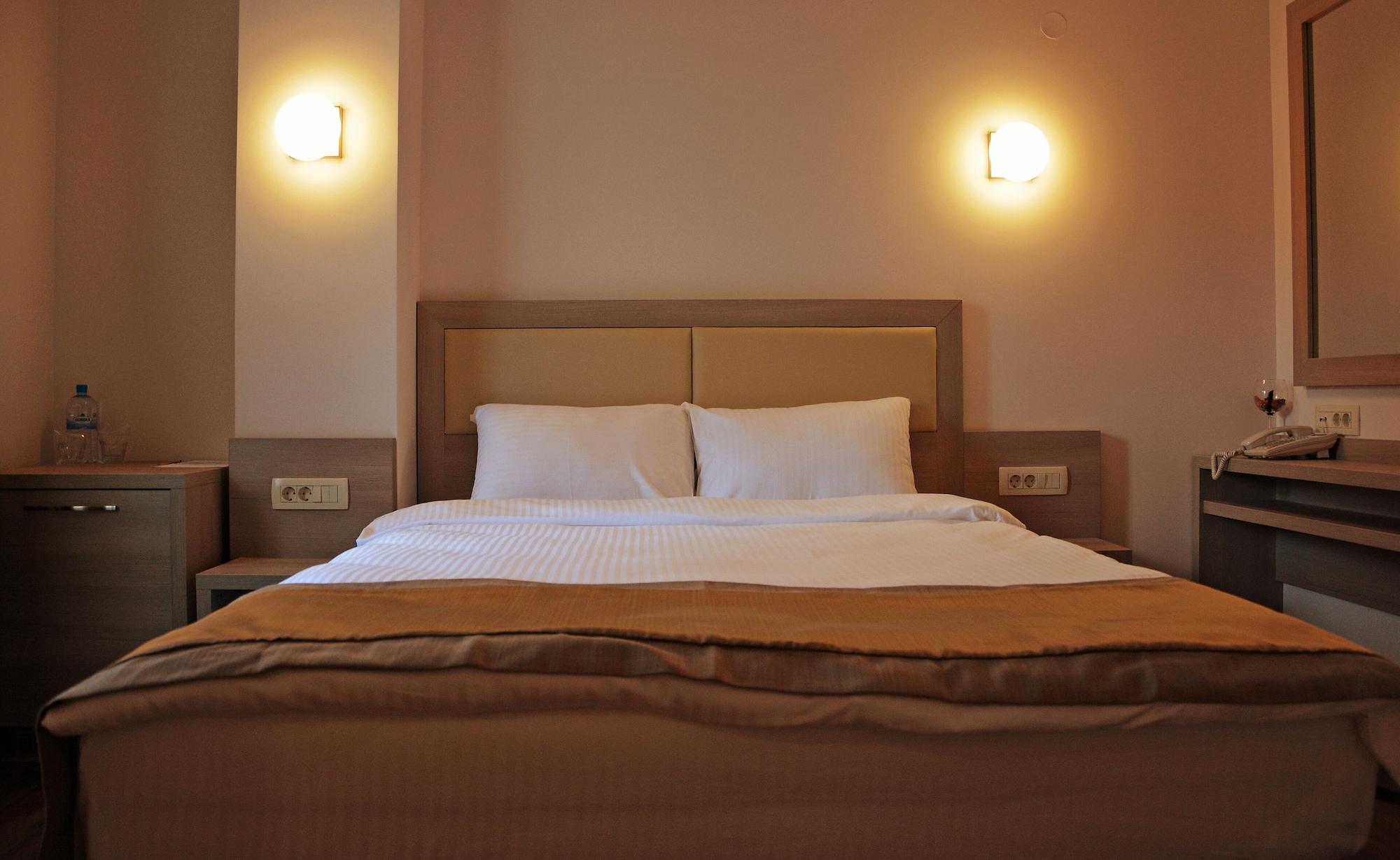 Hotel Vlaho Skopje Extérieur photo