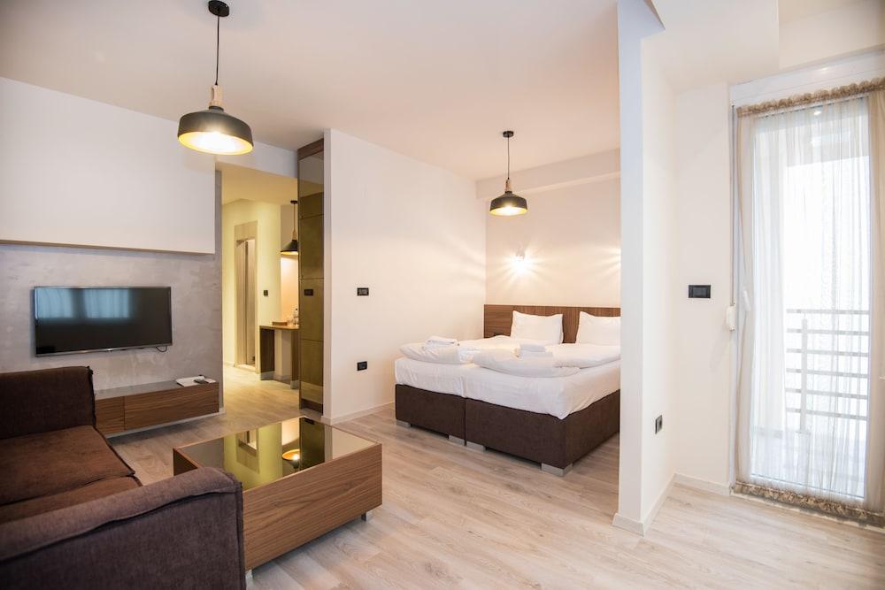 Hotel Vlaho Skopje Extérieur photo