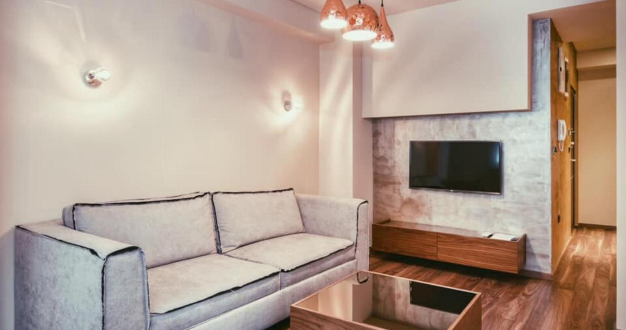 Hotel Vlaho Skopje Extérieur photo